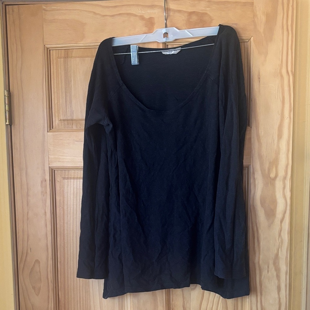 Hemp Black Scoop Neck Long-Sleeve Top